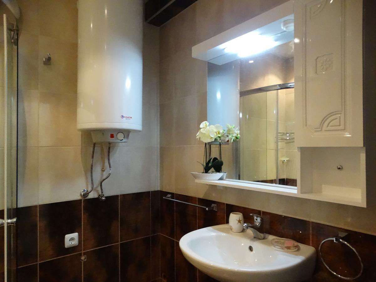 Lora Boutique Apartment Pomorie Bagian luar foto