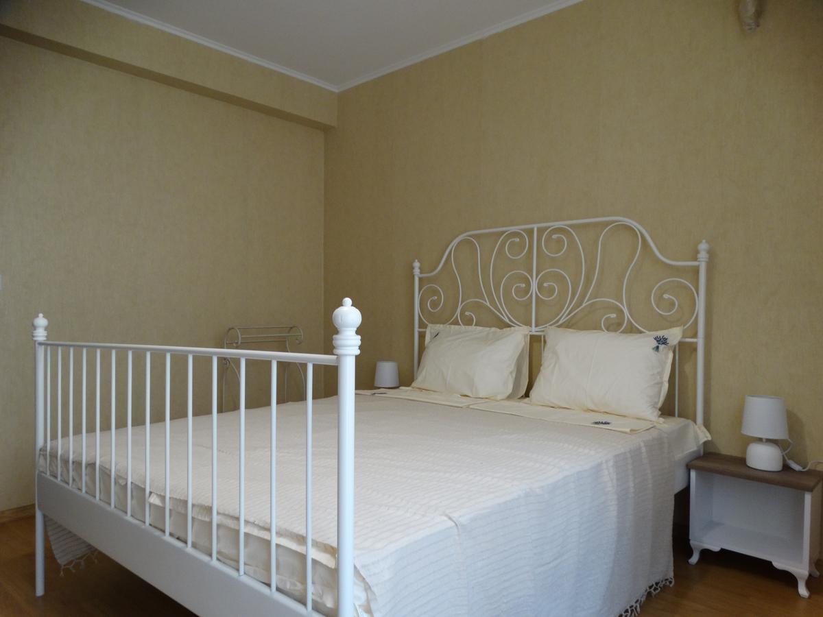 Lora Boutique Apartment Pomorie Bagian luar foto
