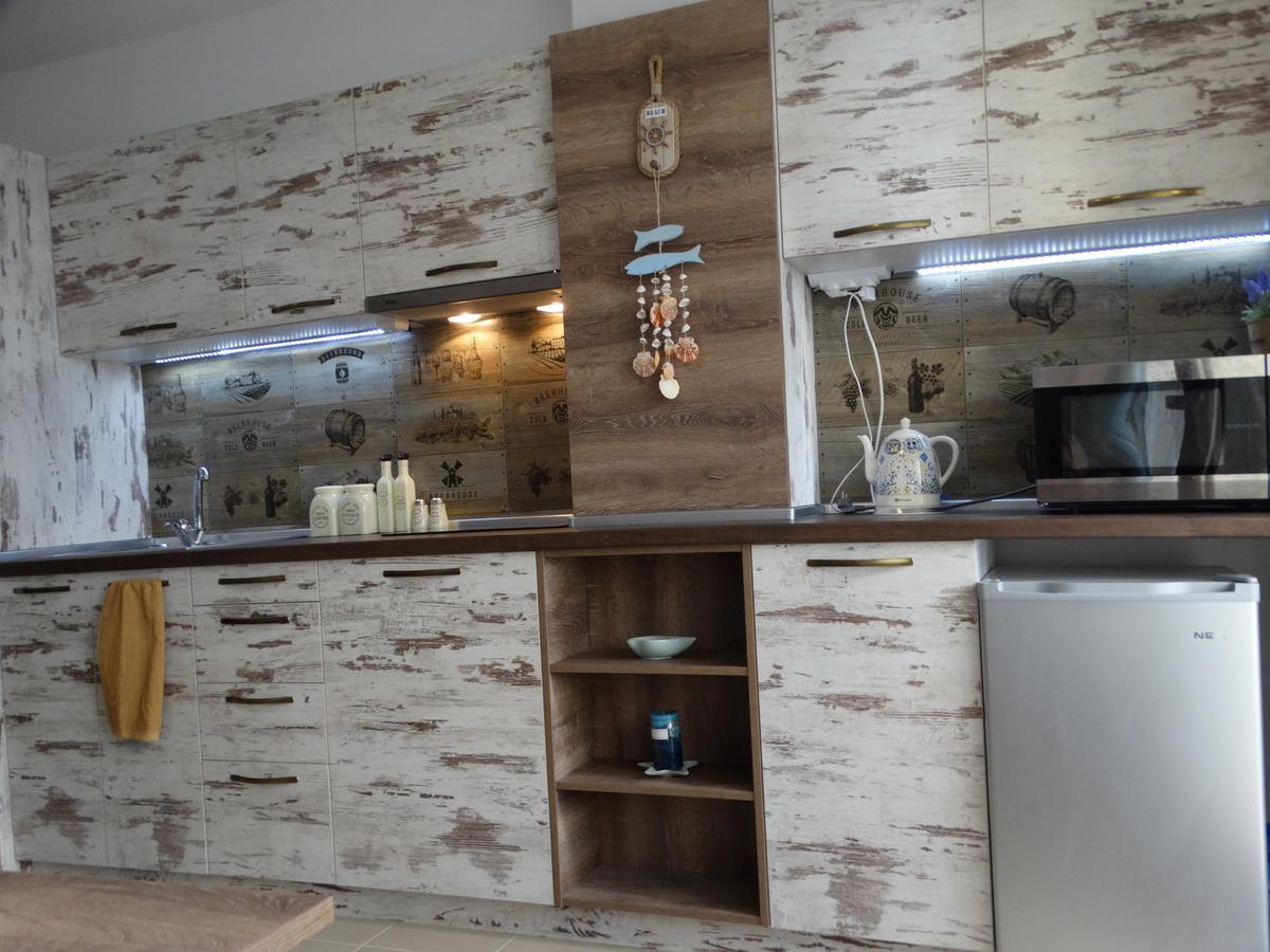 Lora Boutique Apartment Pomorie Bagian luar foto